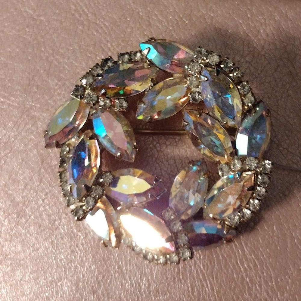 WEISS VINTAGE BROOCH